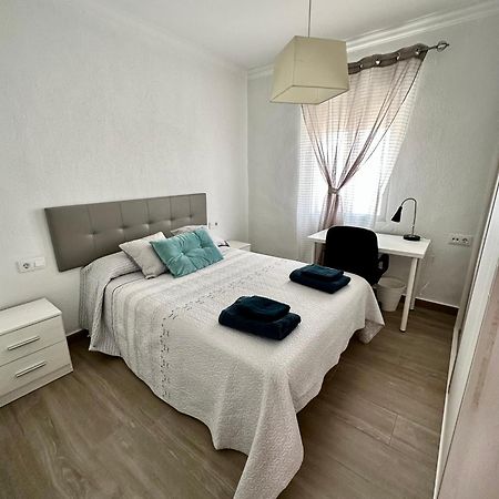 Precioso Apartamento 3 Dormitorios, Aire Acondicionado Menos 10 Min A Pie Feria Jerez De La Frontera Luaran gambar
