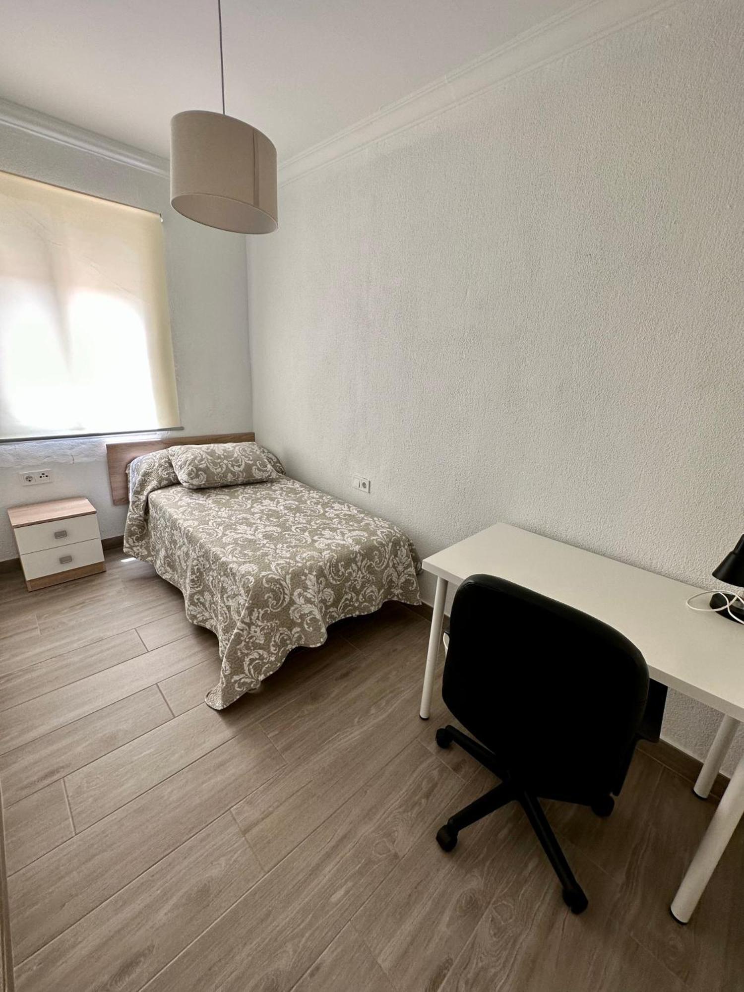 Precioso Apartamento 3 Dormitorios, Aire Acondicionado Menos 10 Min A Pie Feria Jerez De La Frontera Luaran gambar